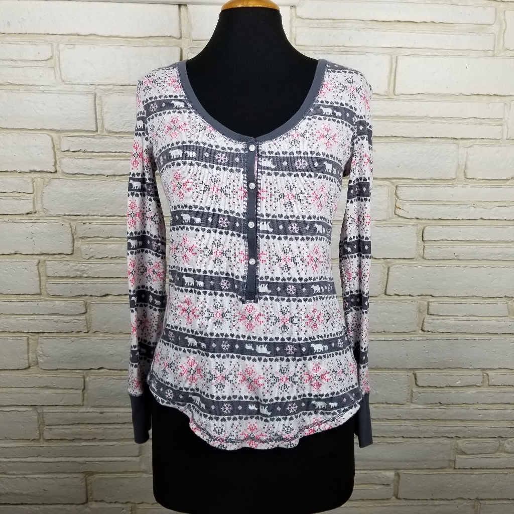 Victoria's Secret Winter Textured Long Sleeve M